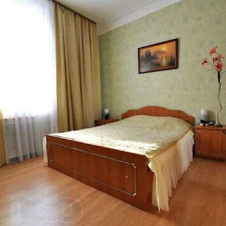 Apartments On Bolshaya Morskaya 65 Николайев Екстериор снимка
